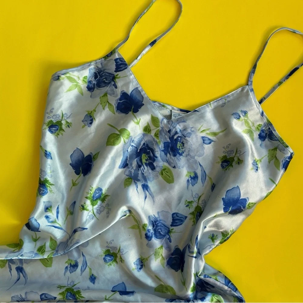 Vintage Pastel Blue Floral Satin Chemise - Picture 2 of 7